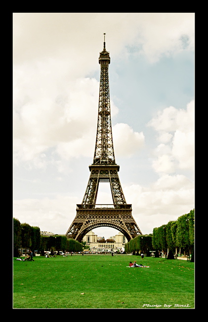 Фотография Франции. Париж. Весна. Эйфелева башня